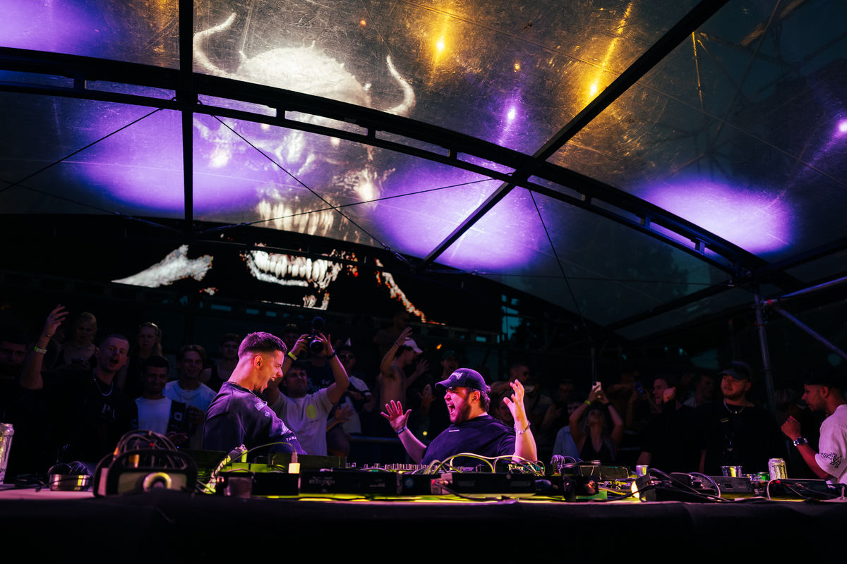 Loading... just a sec